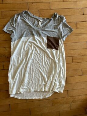 Vanilla Bay Light Color Block Top